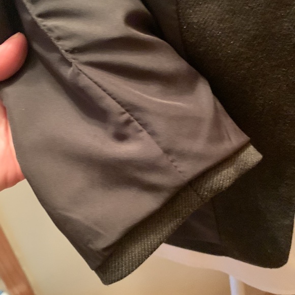 6/$20 The Limited Beautiful Houndstooth Olive Blazer 2 front Pockets EUC Size M - Picture 11 of 16